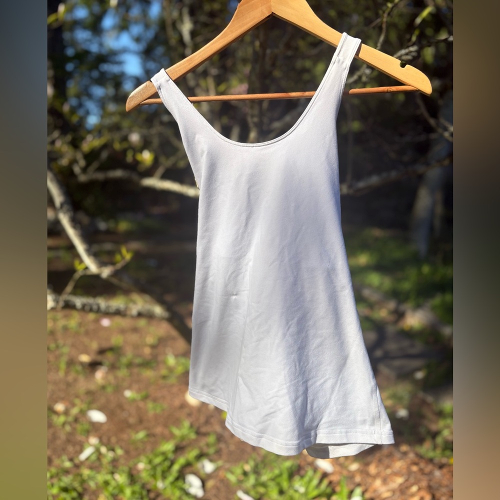 Lululemon tank